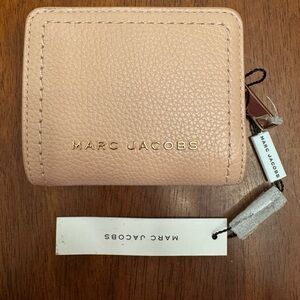 MARC JACOBS The Mini Compact Leather Bifold Wallet Rose